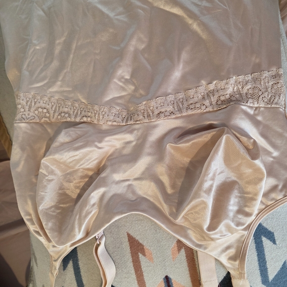 Ruby Ribbon Adjustable Strap Cami - Cream - Picture 2 of 4